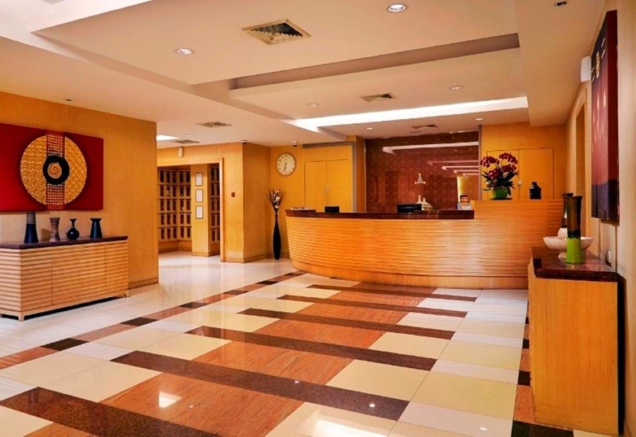 S.M. Grande Residence Bangkok Exterior photo